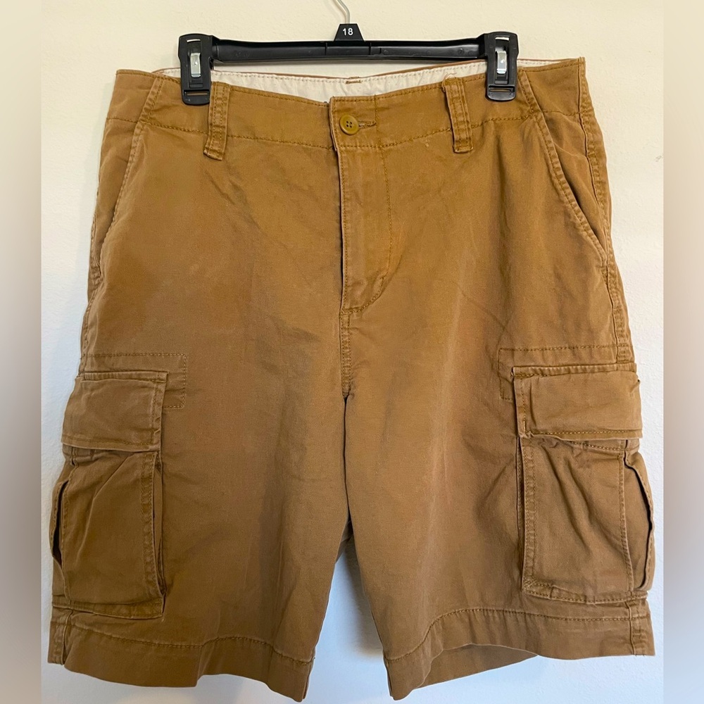 Men’s old navy cargo shorts